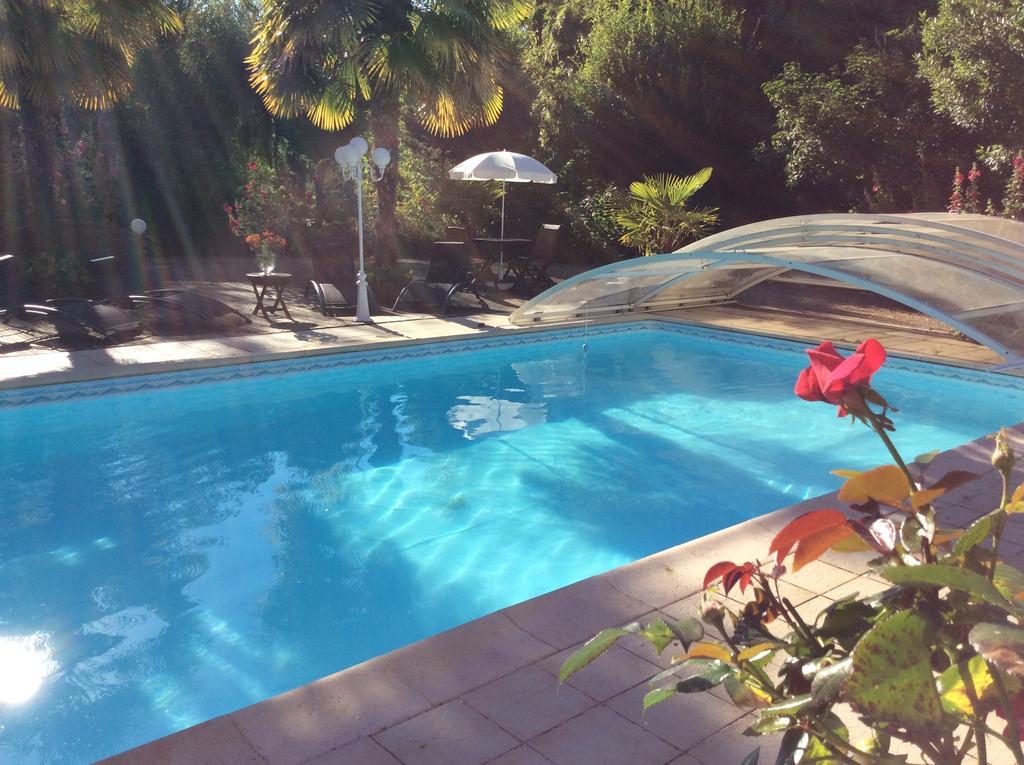 Le Lavoir Bed & Breakfast Châteauroux Exterior foto